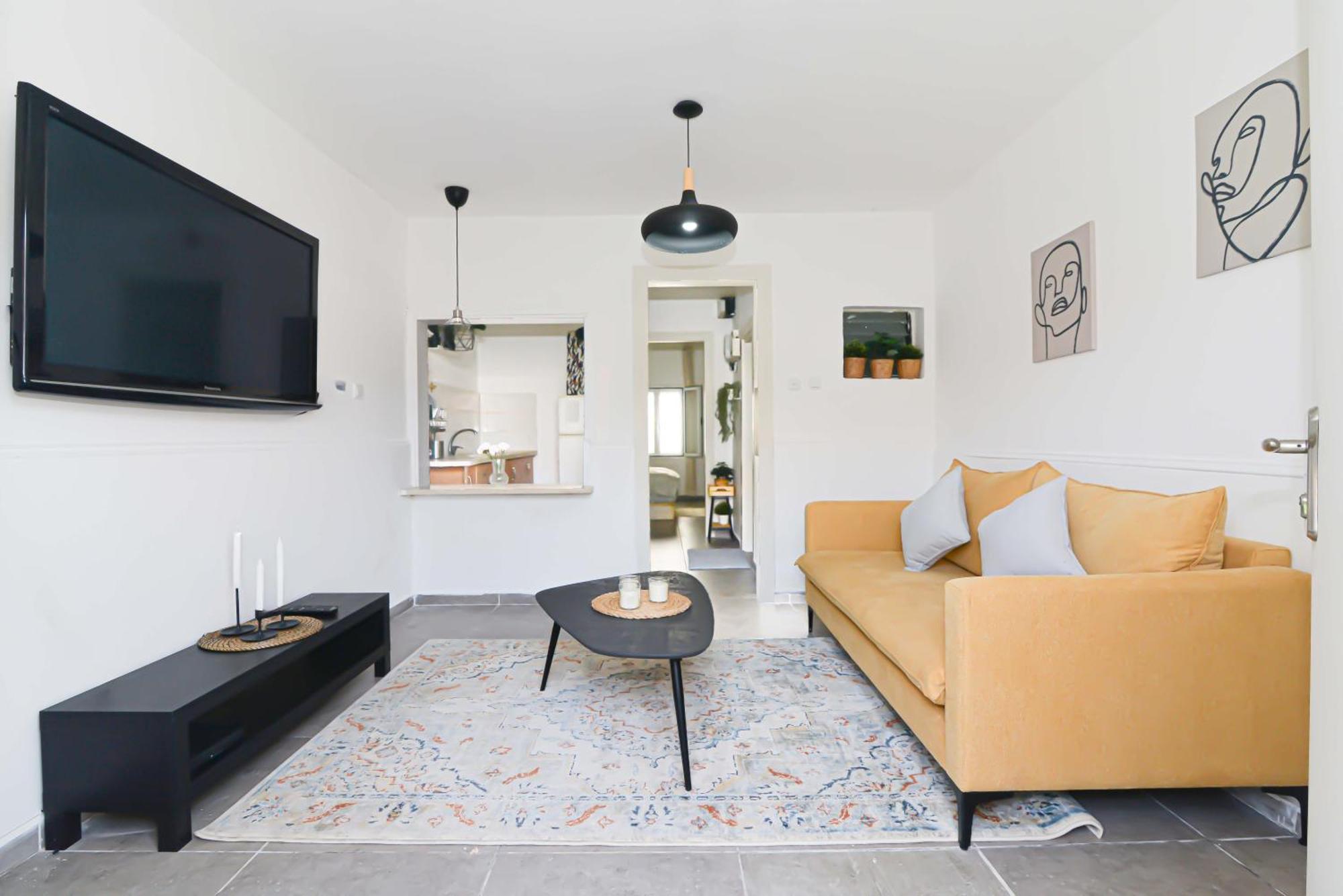 הדירה בלבן Apartment Hadera Exterior photo
